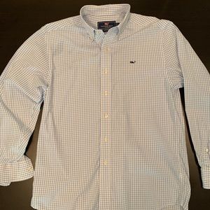 Vineyard Vines Mens light blue button down shirt
